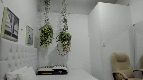 Snapshot of juana_naranjo chatting on 2, 6, 2026 juana_naranjo online show from 2, 6, 2026