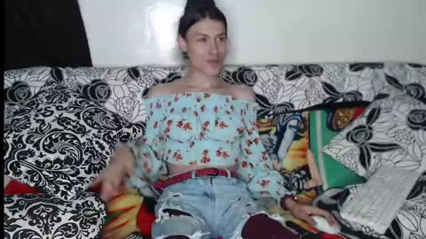 Snapshot of juanavelez9311 chatting on 17, 1, 2025 JUANA ALEJANDRA VELEZ online show from 17, 1, 2025