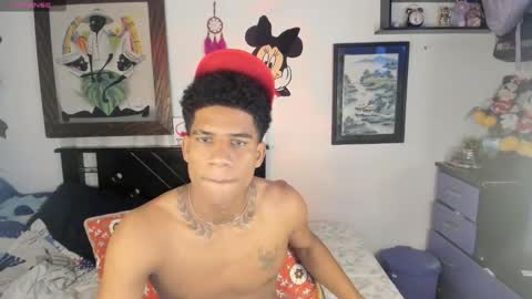 Snapshot of juanbigcock21cm chatting on 26, 11, 2025 juan jose online show from 26, 11, 2025