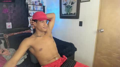 Snapshot of juanbigcock21cm chatting on 4, 12, 2025 juan jose online show from 4, 12, 2025