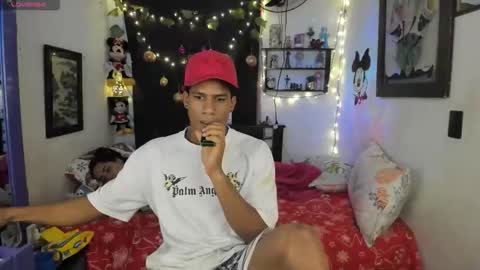 Snapshot of juanbigcock21cm chatting on 15, 12, 2025 juan jose online show from 15, 12, 2025