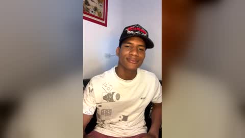 Snapshot of juanbigcock21cm chatting on 6, 4, 2026 juan jose online show from 6, 4, 2026