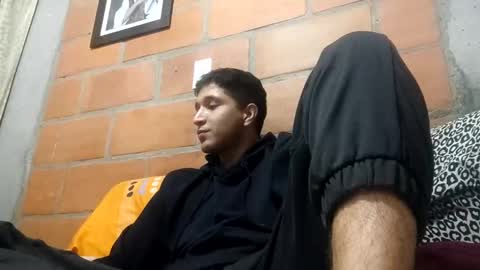 juanc23_371 online show from 18, 11, 2025