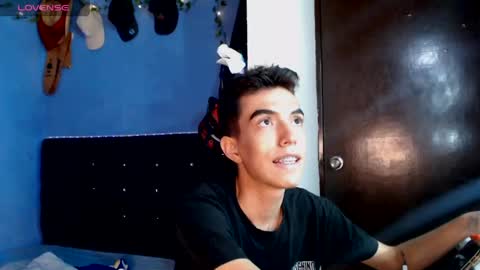 Snapshot of juandii26 chatting on 17, 5, 2026 juandi online show from 17, 5, 2026