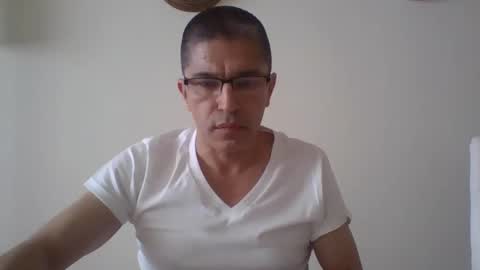 Snapshot of juanearth1 chatting on 9, 1, 2026 juanearth1 online show from 9, 1, 2026