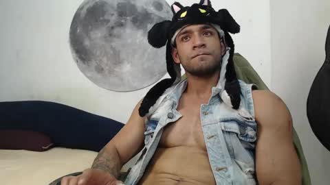 Juanes online show from 13, 10, 2025