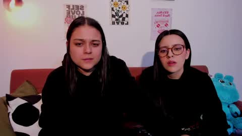 juanitaaa_ online show from 3, 6, 2026