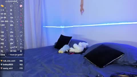 Blue online show from 11, 2, 2025