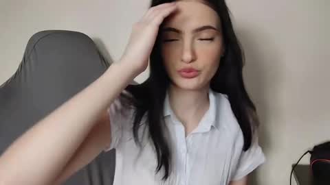Veronika online show from 31, 5, 2026
