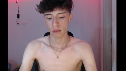 Snapshot of juanmres chatting on 27, 11, 2025 juanmres online show from 27, 11, 2025