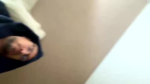 Snapshot of juanrodxyz chatting on 21, 12, 2025 bearcammx online show from 21, 12, 2025