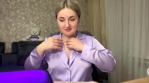 Snapshot of judevalenti chatting on 23, 10, 2025 JudeValenti online show from 23, 10, 2025