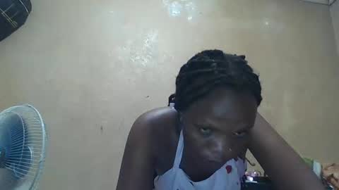 juice_petite3 online show from 24, 2, 2025