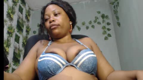 Snapshot of juicy_gold22 chatting on 2, 2, 2025 Mariagold online show from 2, 2, 2025