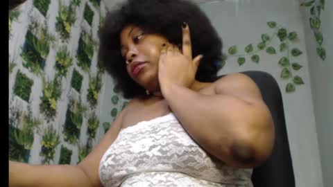Snapshot of juicy_gold22 chatting on 7, 2, 2025 Mariagold online show from 7, 2, 2025