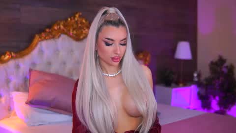 Snapshot of juicy_jessye chatting on 19, 12, 2025 Jessye online show from 19, 12, 2025