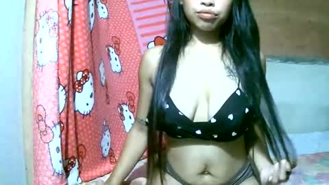 Snapshot of juicy_momma chatting on 29, 11, 2025 juicy_momma online show from 29, 11, 2025