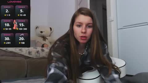 Snapshot of juicy_mystery chatting on 27, 1, 2025 laura online show from 27, 1, 2025