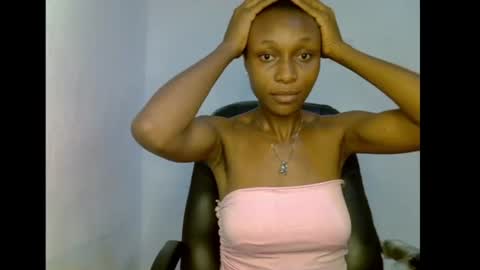 Snapshot of juicy_pinkpussy564197 chatting on 13, 7, 2026 olivia online show from 13, 7, 2026