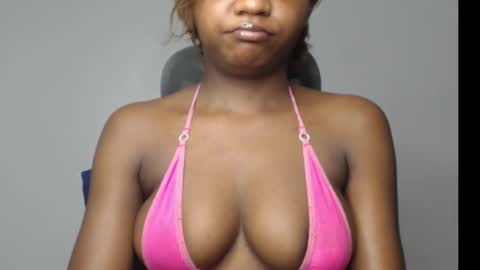 Wet Baddie online show from 3, 12, 2025