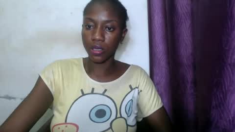 Snapshot of juicyberryx chatting on 7, 7, 2026 queen online show from 7, 7, 2026