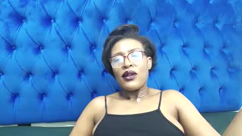 Snapshot of juicykayxxx chatting on 17, 5, 2026 Miss Kay online show from 17, 5, 2026