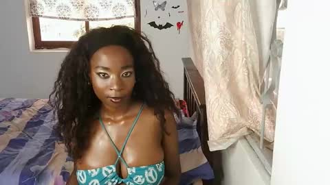 juicymeg online show from 27, 10, 2025