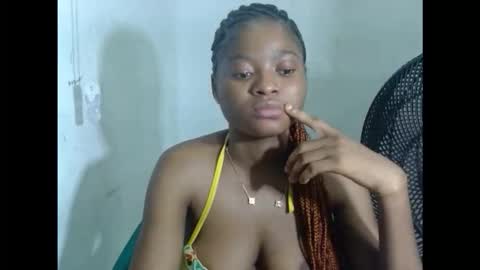 juicynpinkx online show from 22, 3, 2026