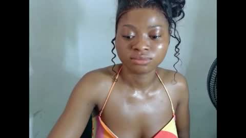 juicynpinkx online show from 18, 4, 2026