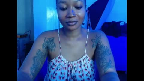 juicyxpink online show from 16, 12, 2025