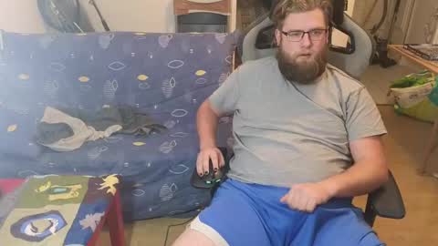 Julcs online show from 25, 1, 2025