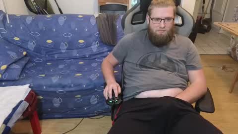 Julcs online show from 13, 2, 2025