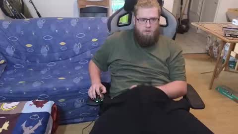Julcs online show from 15, 2, 2025