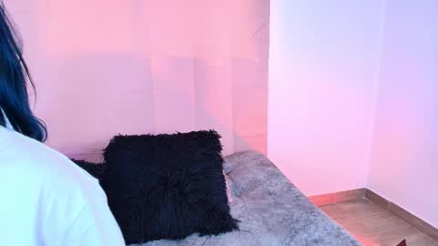 Jules and Gia online show from 3, 11, 2025