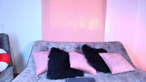 Jules and Gia online show from 23, 11, 2025