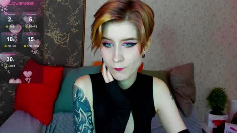 Snapshot of julescrown chatting on 6, 12, 2024 Jules online show from 6, 12, 2024