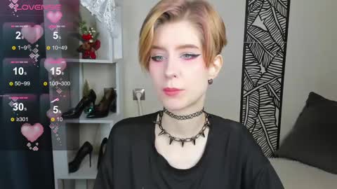 Snapshot of julescrown chatting on 13, 12, 2024 Jules online show from 13, 12, 2024