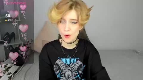 Snapshot of julescrown chatting on 4, 3, 2025 Jules online show from 4, 3, 2025