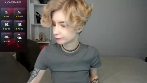 Snapshot of julescrown chatting on 13, 9, 2025 Jules online show from 13, 9, 2025