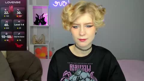 Snapshot of julescrown chatting on 3, 10, 2025 Jules online show from 3, 10, 2025