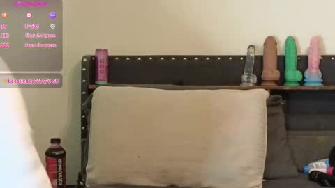 Julesss online show from 10, 3, 2026