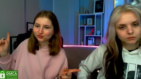 Julia  online show from 9, 12, 2024