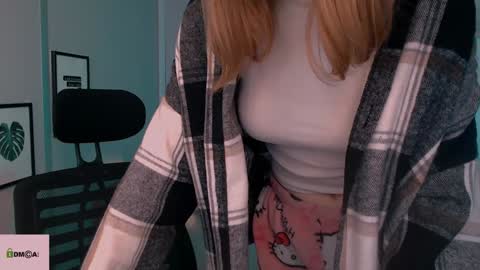 Julia  online show from 20, 12, 2024