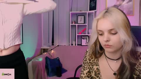 Julia  online show from 23, 12, 2024