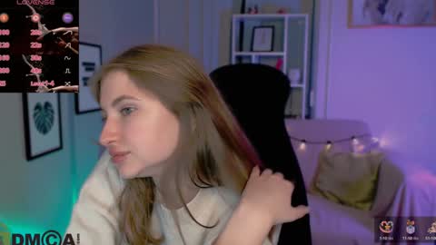 Julia  online show from 24, 1, 2025