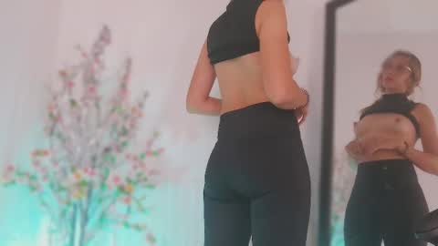 Julia Schedule 10 pm to 4  am GTM-5 online show from 10, 3, 2025