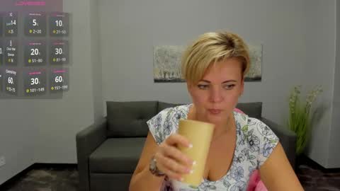 Julia online show from 6, 12, 2024