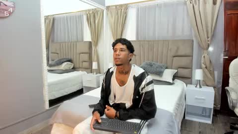 Snapshot of julian_billy chatting on 7, 1, 2025 julian billy online show from 7, 1, 2025