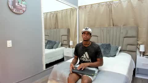 Snapshot of julian_billy chatting on 10, 1, 2025 julian billy online show from 10, 1, 2025