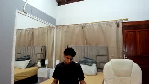 Snapshot of julian_billy chatting on 15, 1, 2025 julian billy online show from 15, 1, 2025